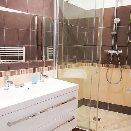 Maison En Plein Coeur De Deauville, A Pied, 6 Personnes